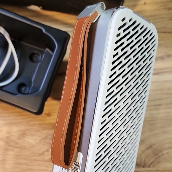 NEW LG PuriCare Mini wireless Air Purifier portable - Picture 7 of 9